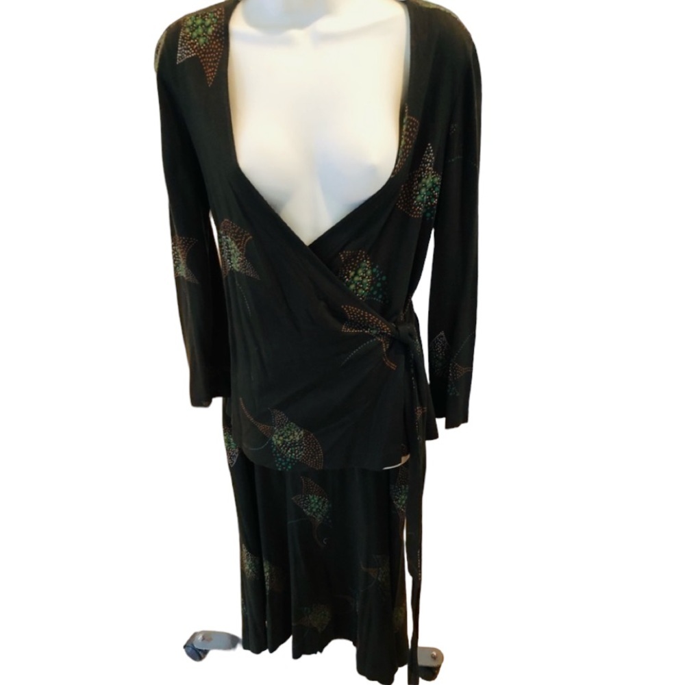 Diane Von Furstenberg DVF size 12 skirt set brown print wrap top & bias cut